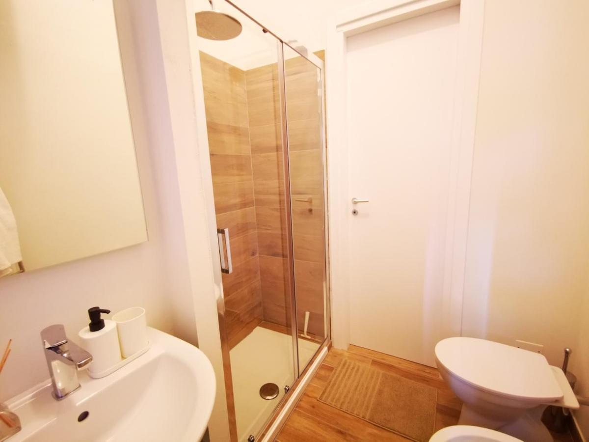 Cozy Flat 50 Meters From The Metro
