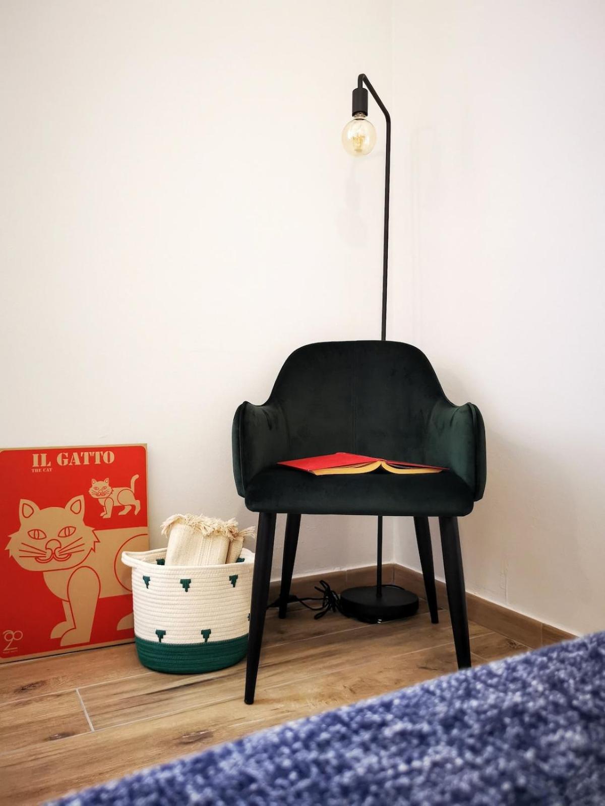 Cozy Flat 50 Meters From The Metro